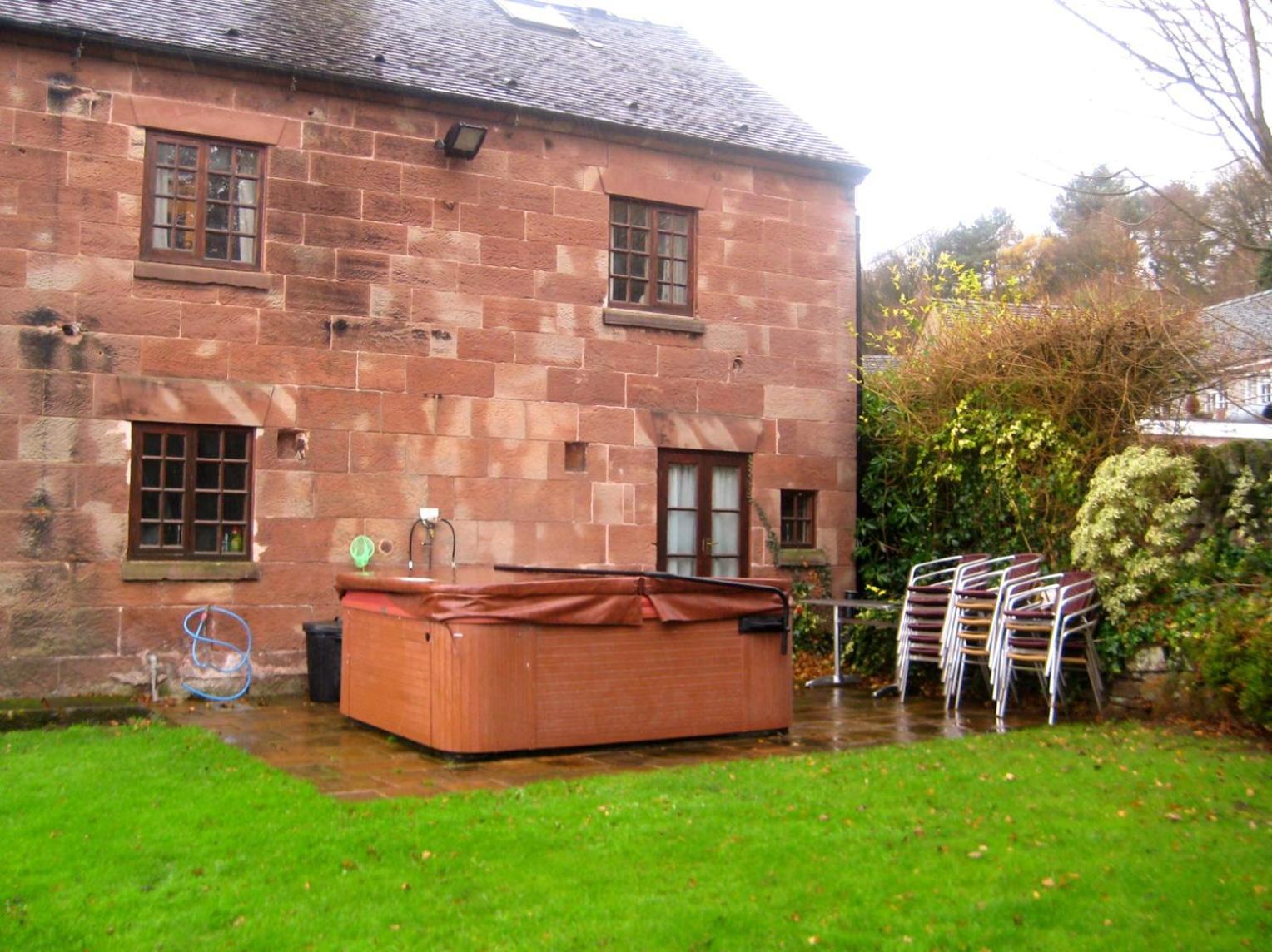 The Raddle Inn Log Cabins Croxden Exterior foto